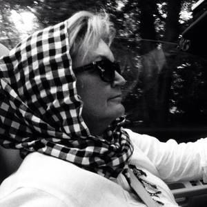 Meet your Posher, Carol